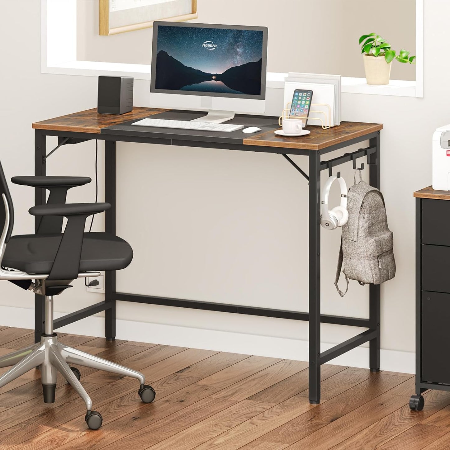 HOOBRO Computer Desk, Home Office Desk with Power Outlet, Modern Study Writing Desk with 3 Hooks for Study Room, Home Office, Sturdy and Stable, Easy to Assemble, Rustic Brown and Black BF40UDN01